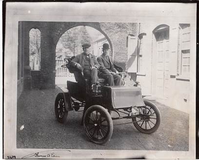The first electric vehicles